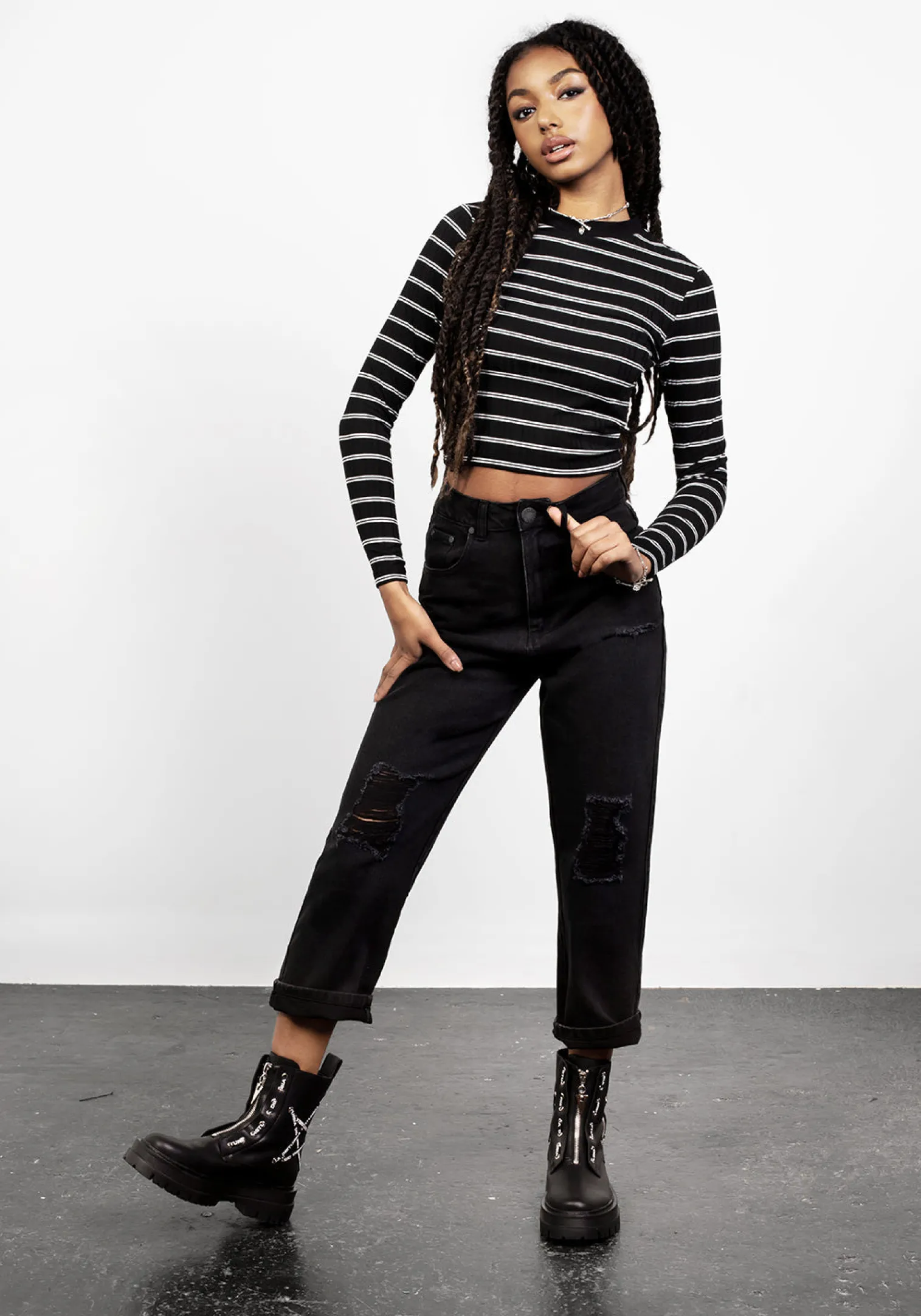Abracadabra Busted Knee Jean