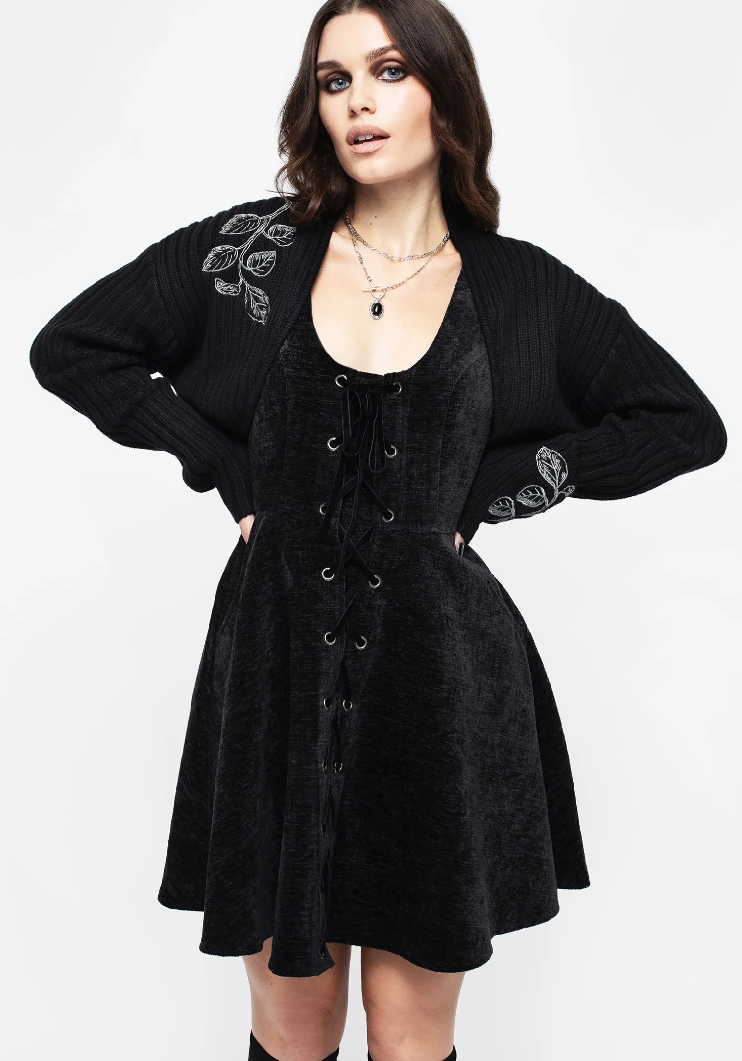 Amalthea Embroidered Bolero