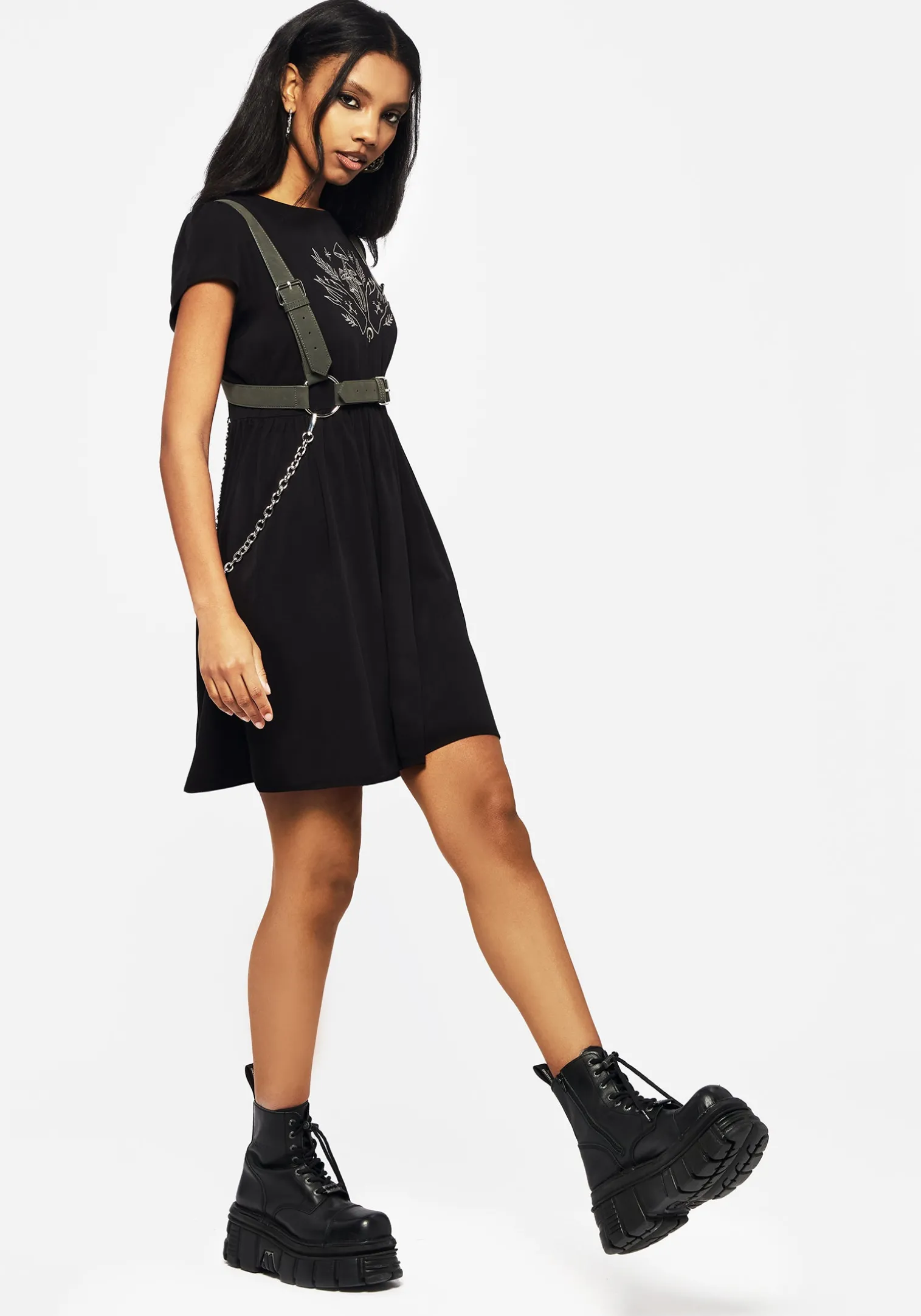 Bellona Chain Harness