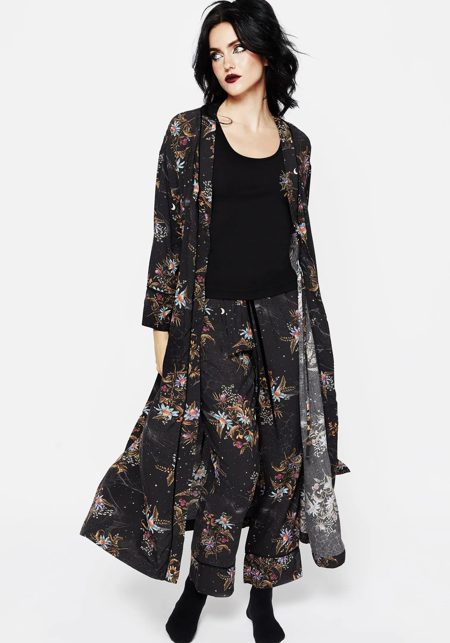 Cleome Floral Spiderweb Dressing Gown