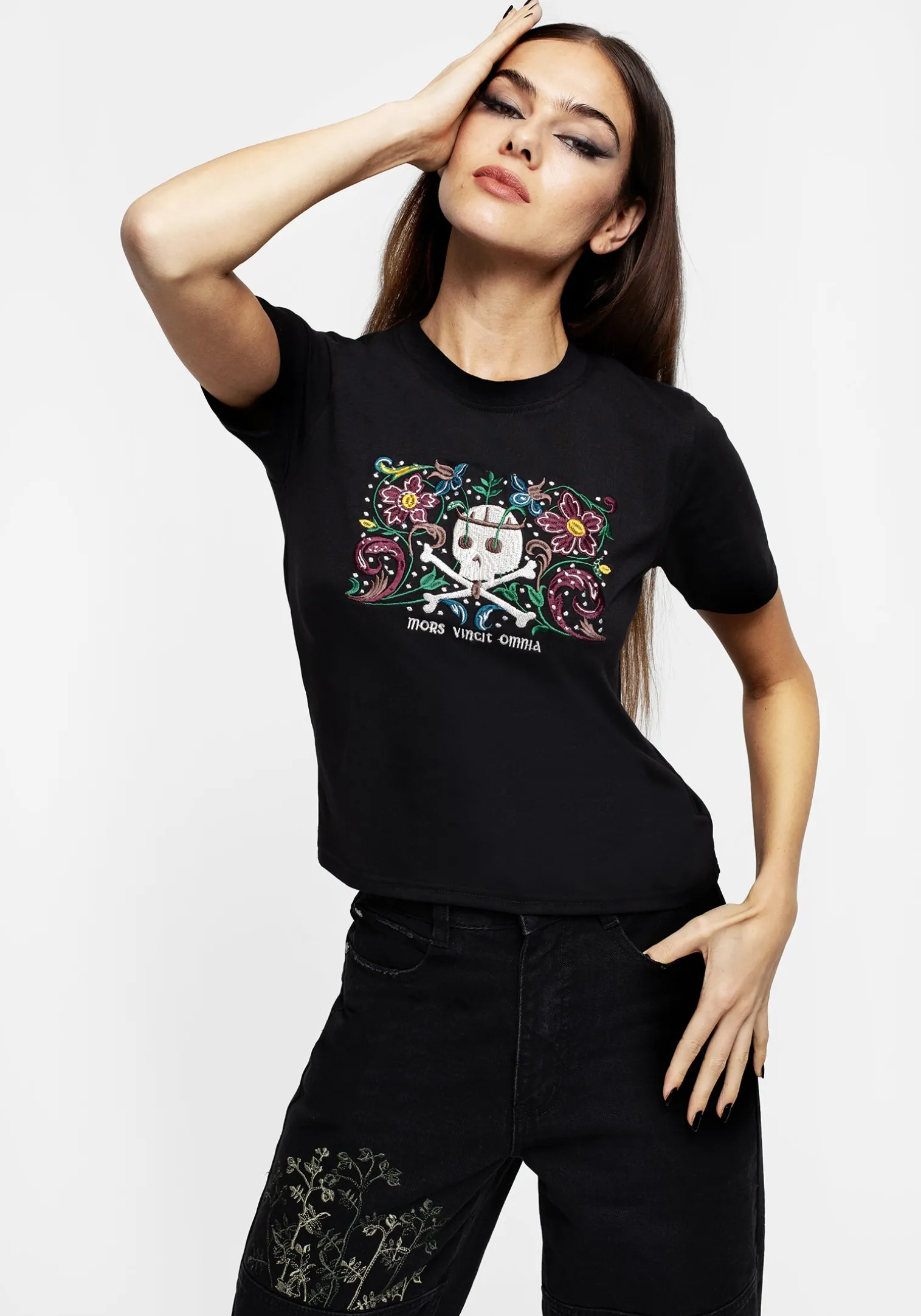 Death Conquers All Floral Skull Embroidered Graphic Crop Tee
