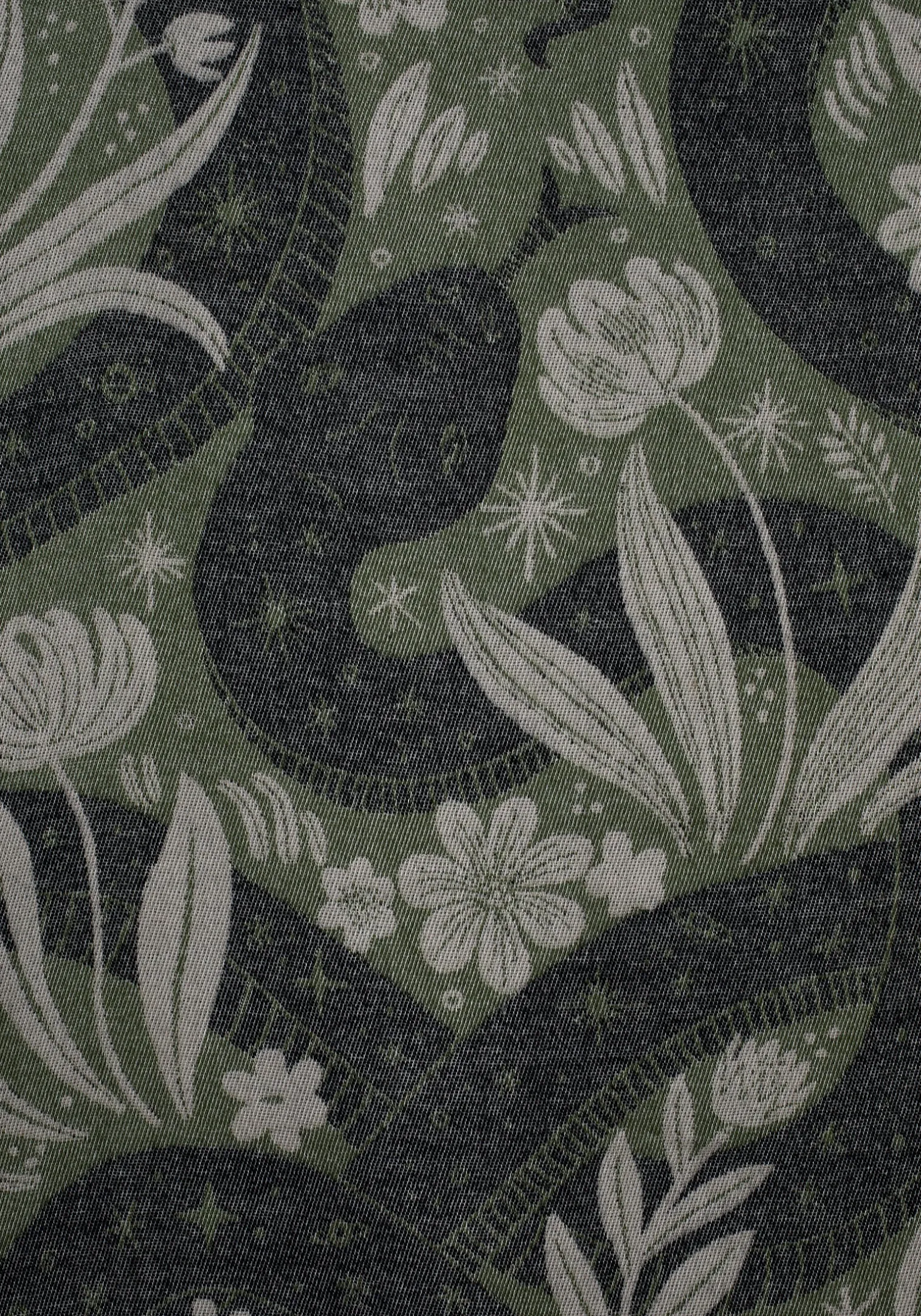 Deception Floral Snake Woven Blanket - Green