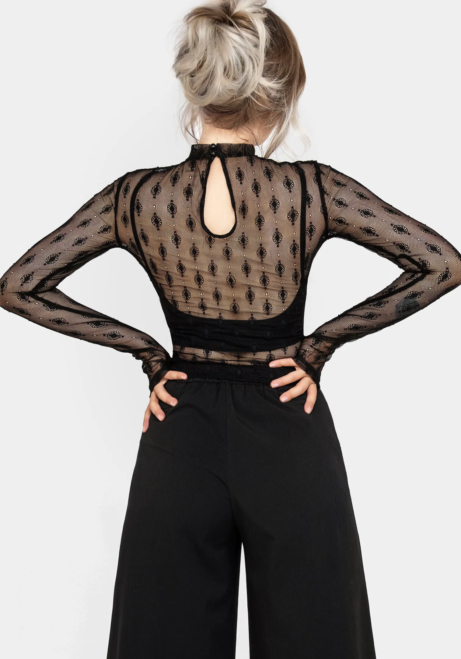 Essendi Long Sleeve Mesh Top