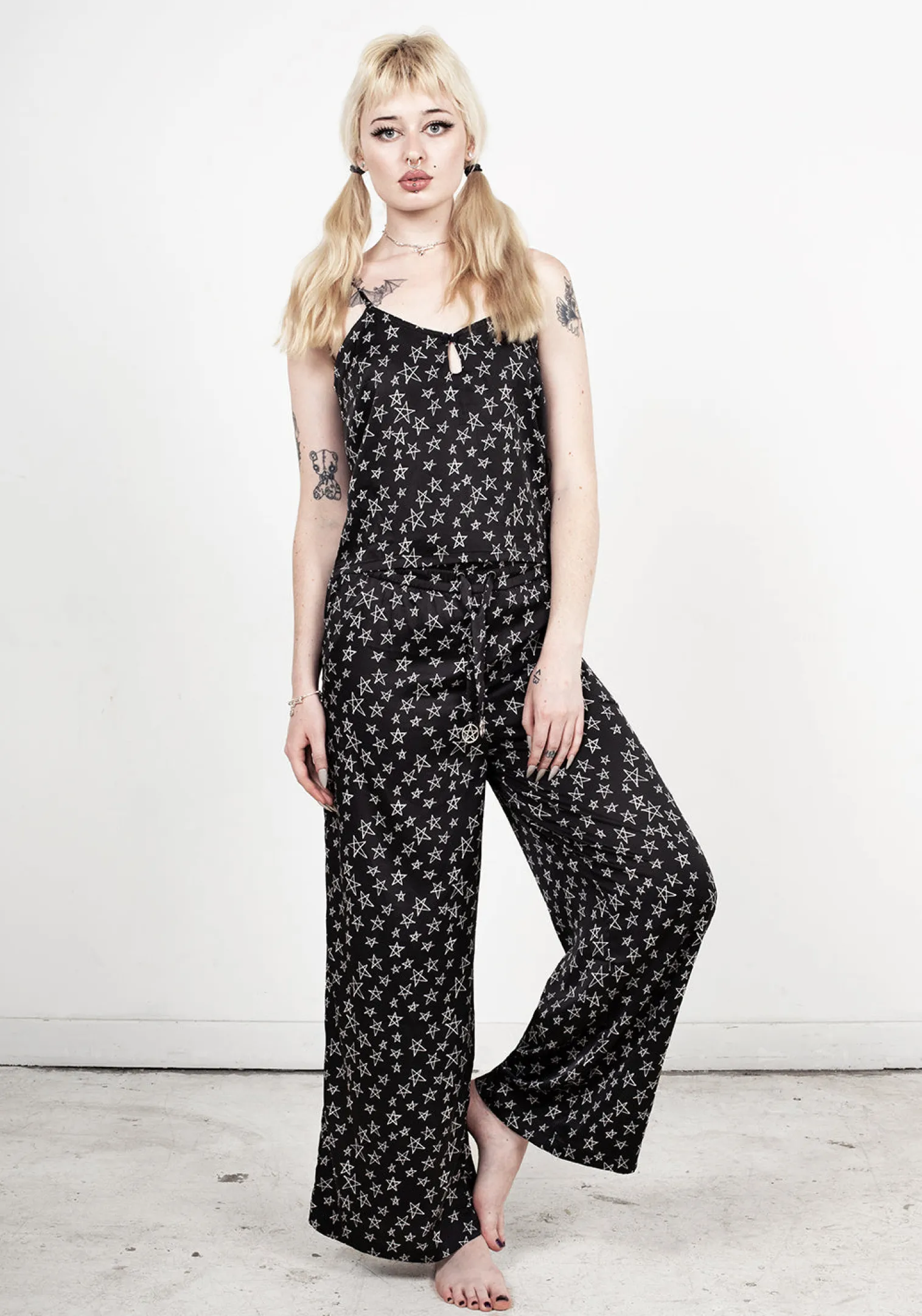 Hallow Pants