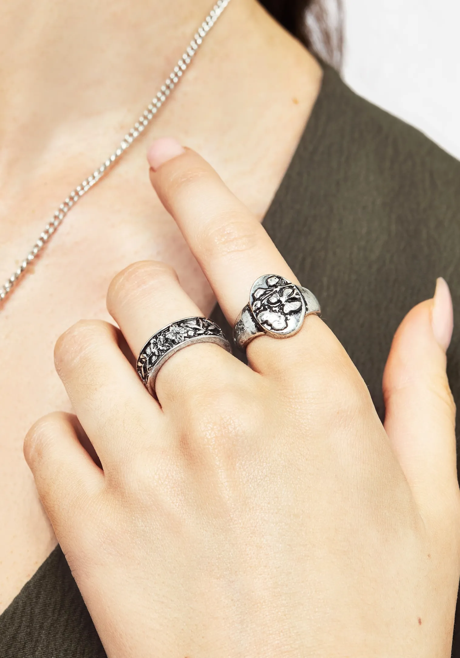Laverna Floral Ring Set