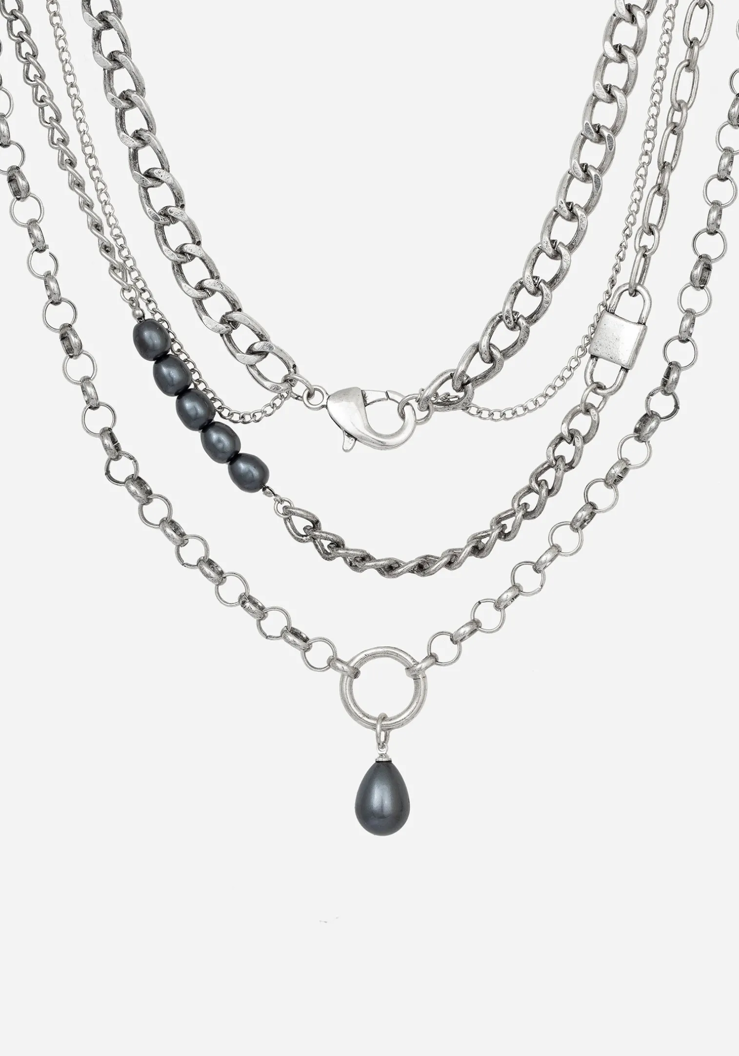 Leila Pearl Layered Necklace