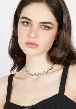 Lona Choker