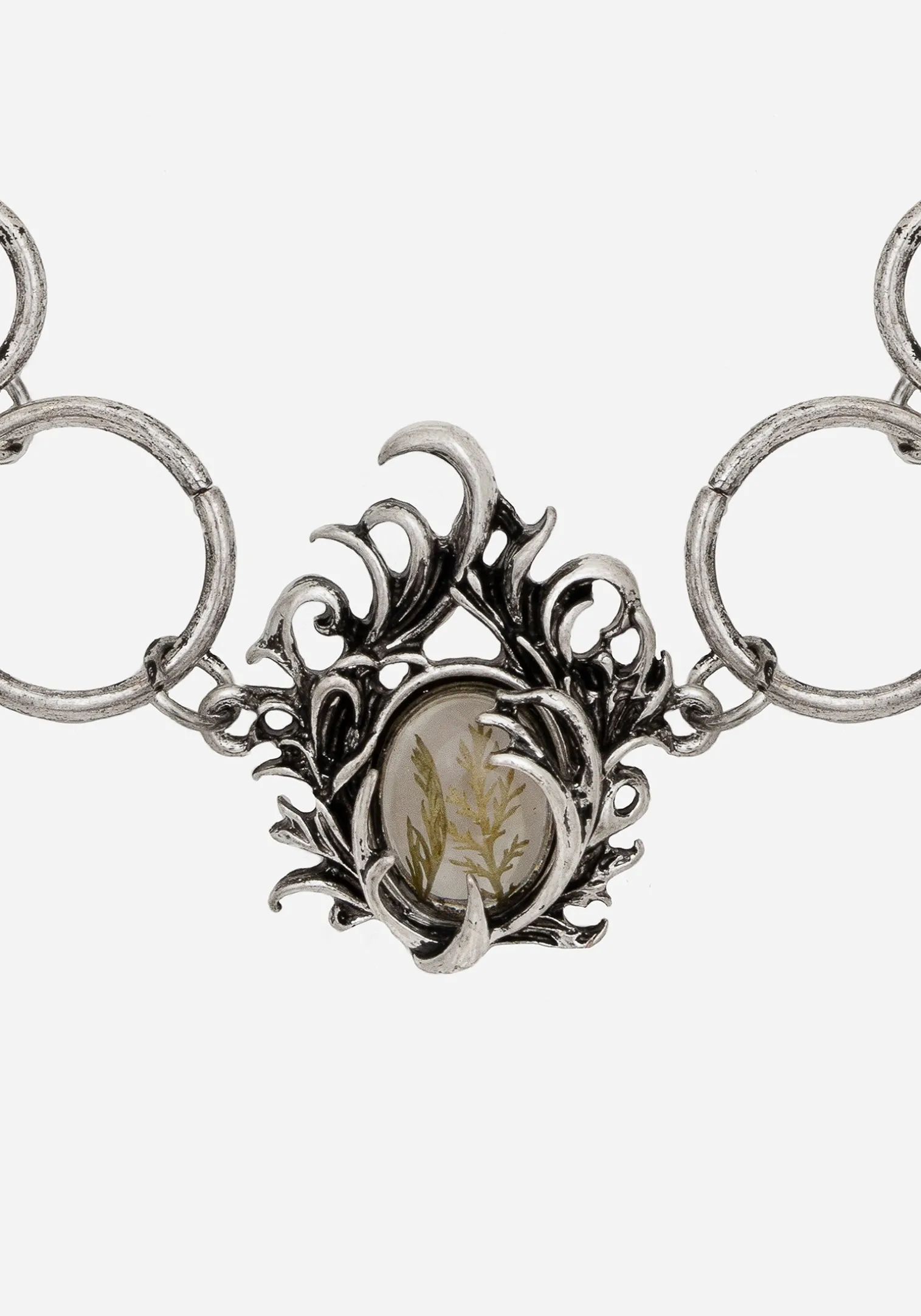 Marte Trapped Flower Choker
