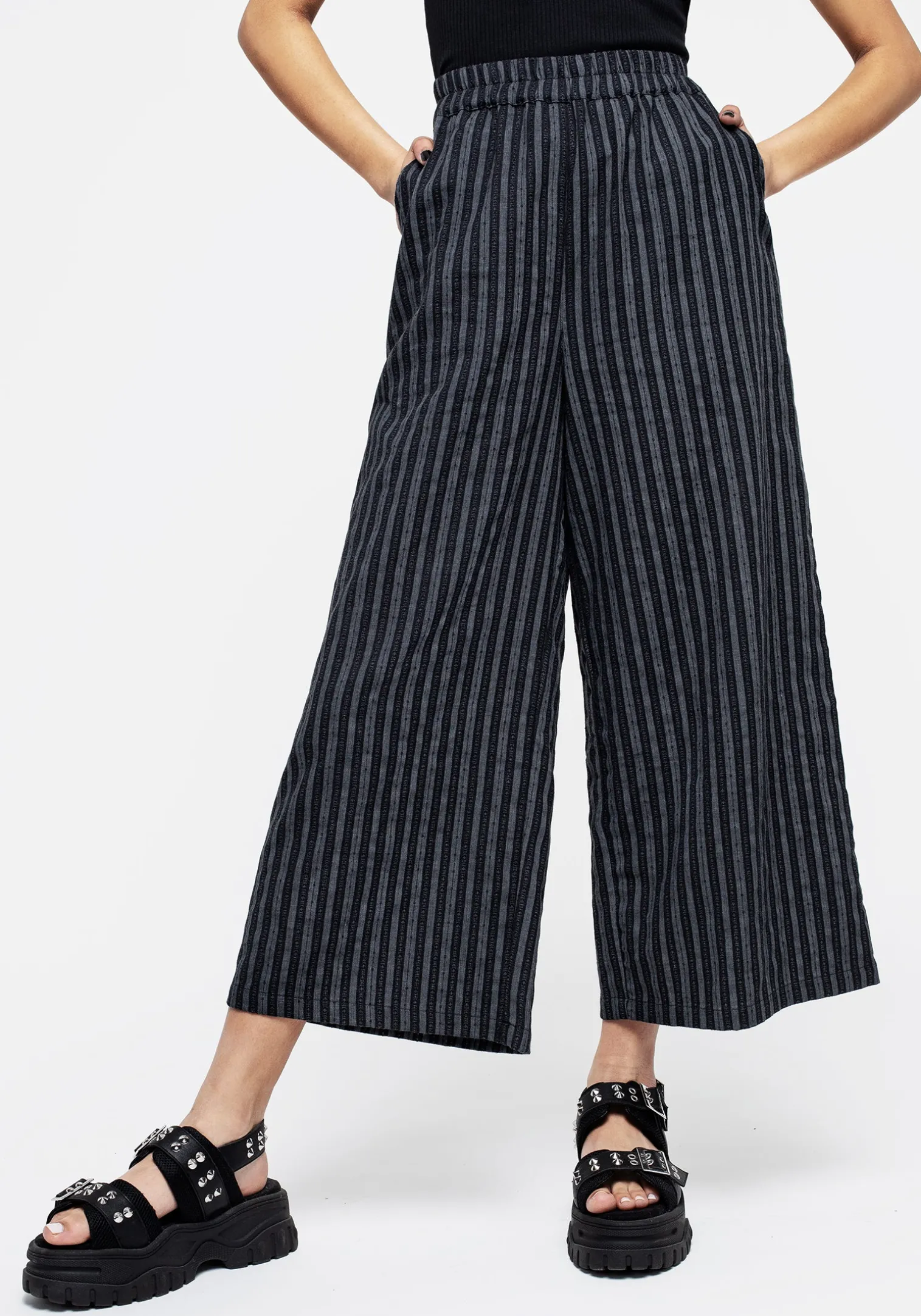 Memorantia Wide Leg Culottes