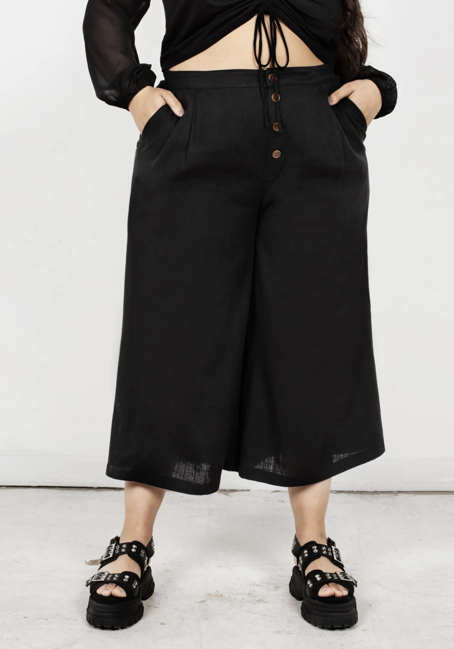 Mildred Flowy Crop Trousers