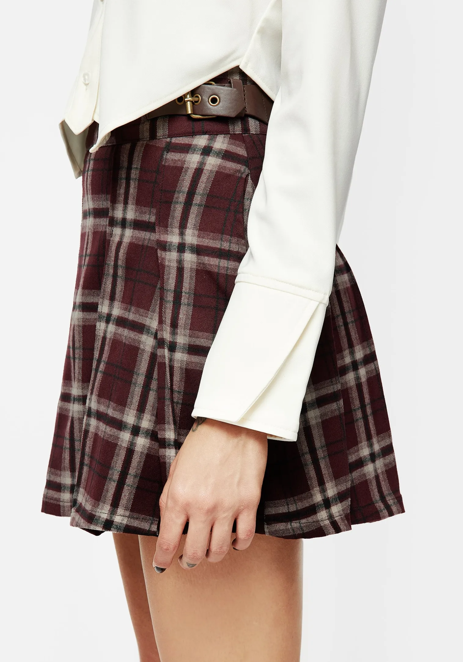 Mortmoth Chain Collared Crop Shirt