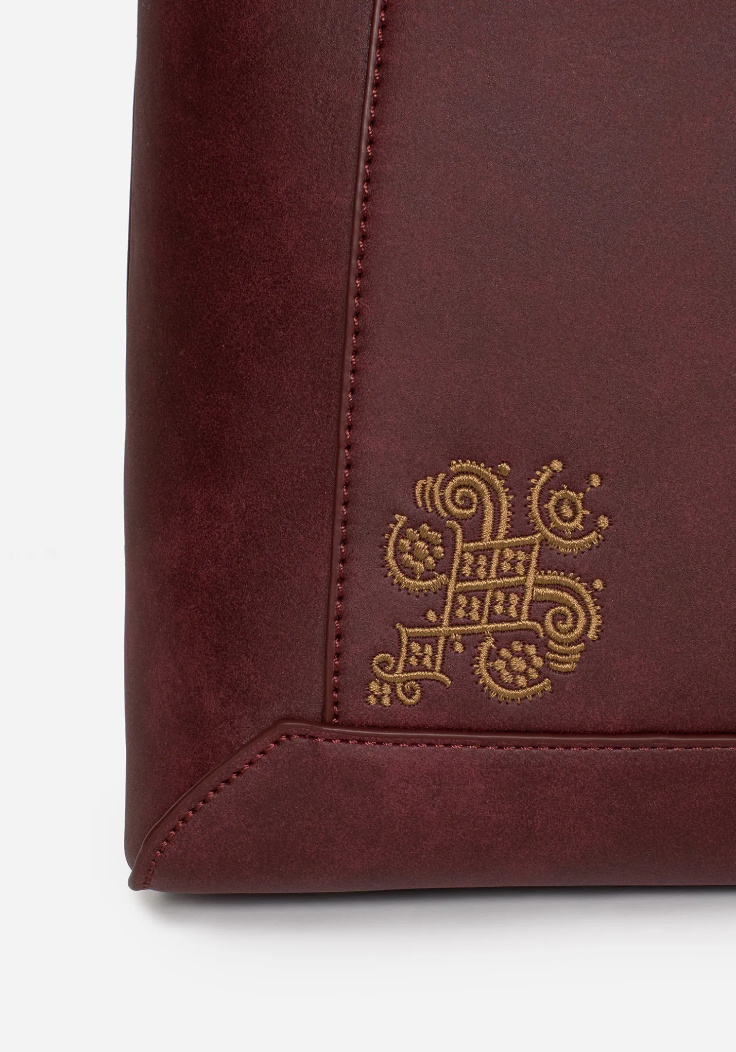 Neriene Embroidered Slouchy Shoulder Bag