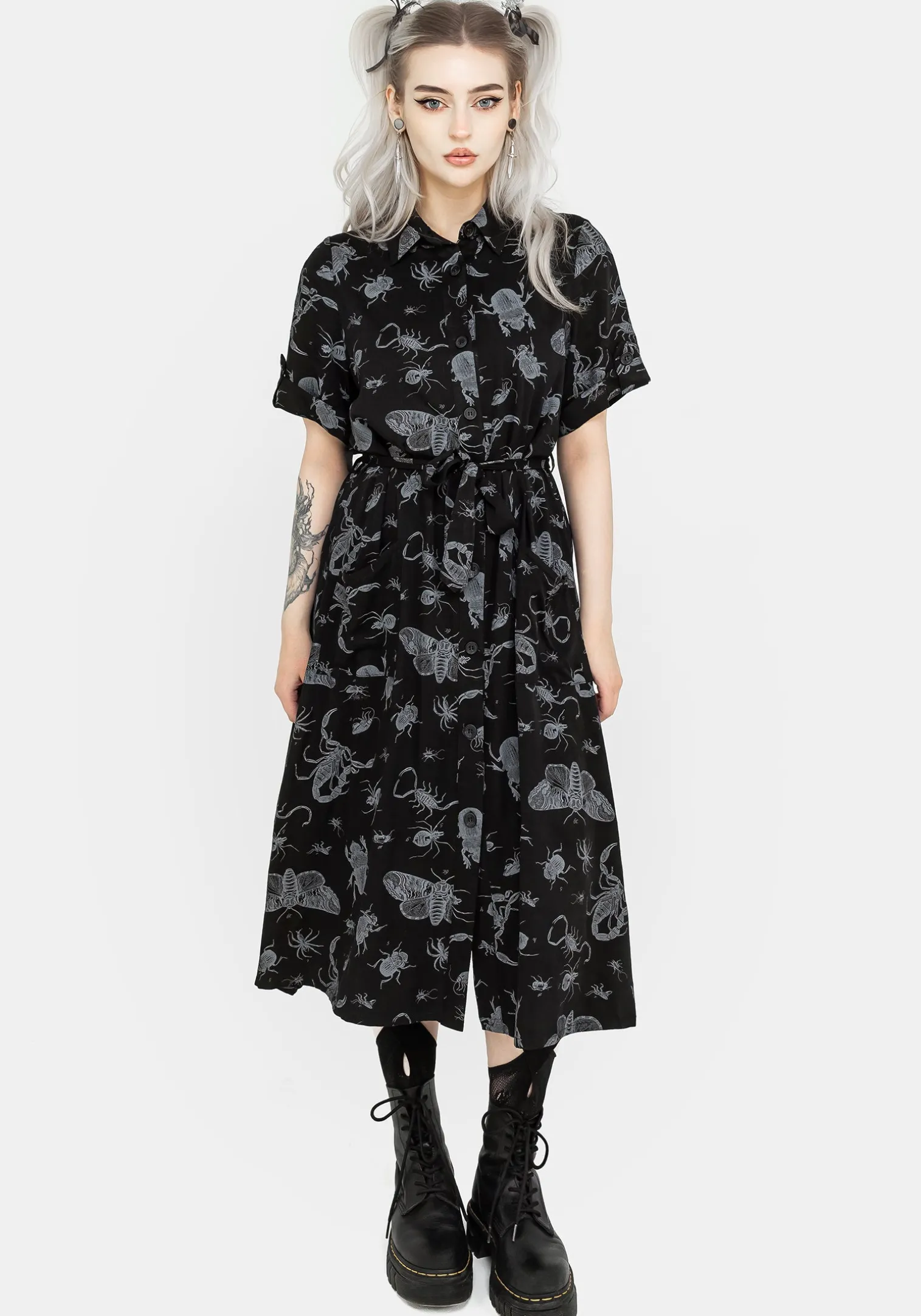 Parasite Bugs Short Sleeve Midi Shirt Dress - Black