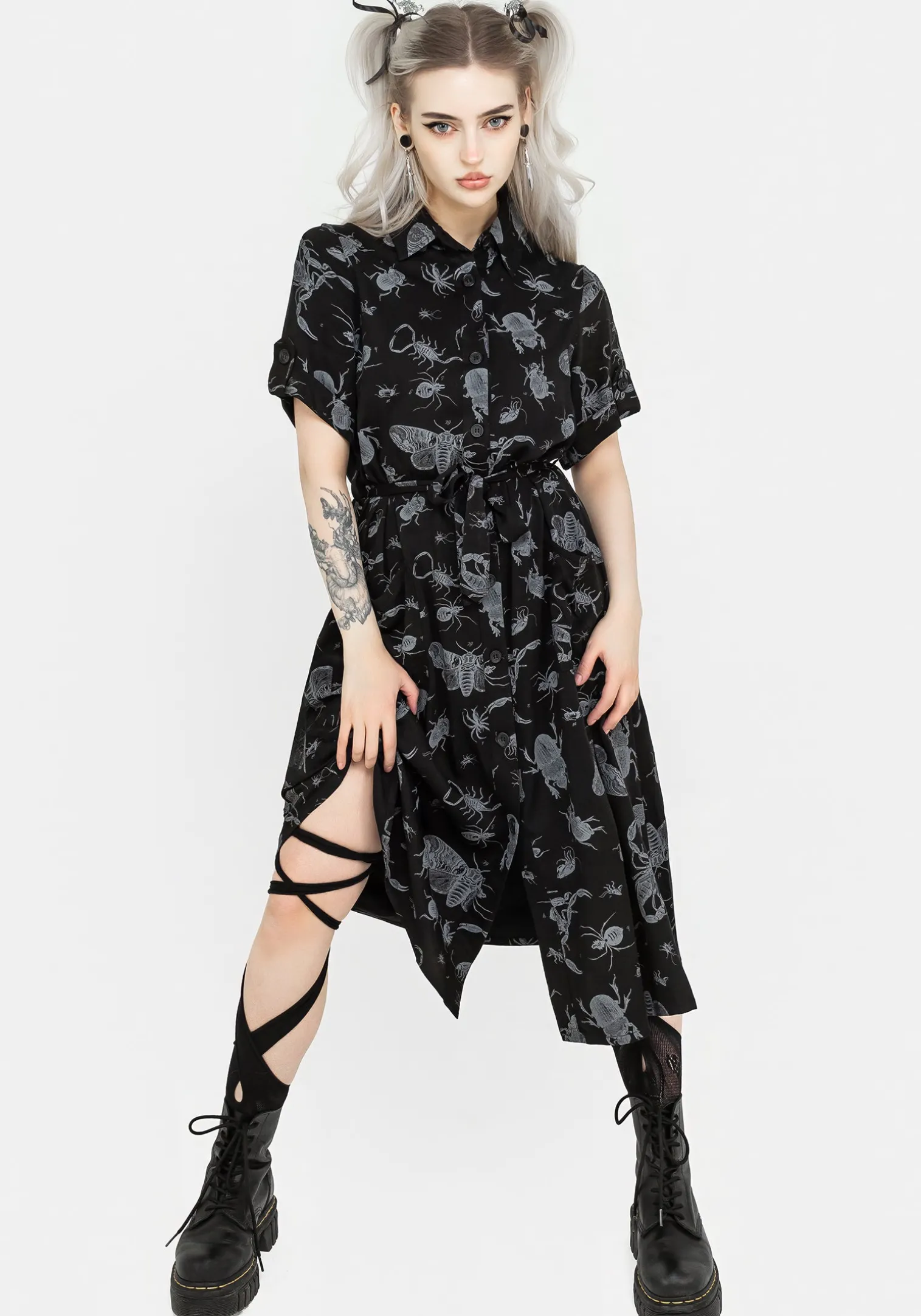 Parasite Bugs Short Sleeve Midi Shirt Dress - Black
