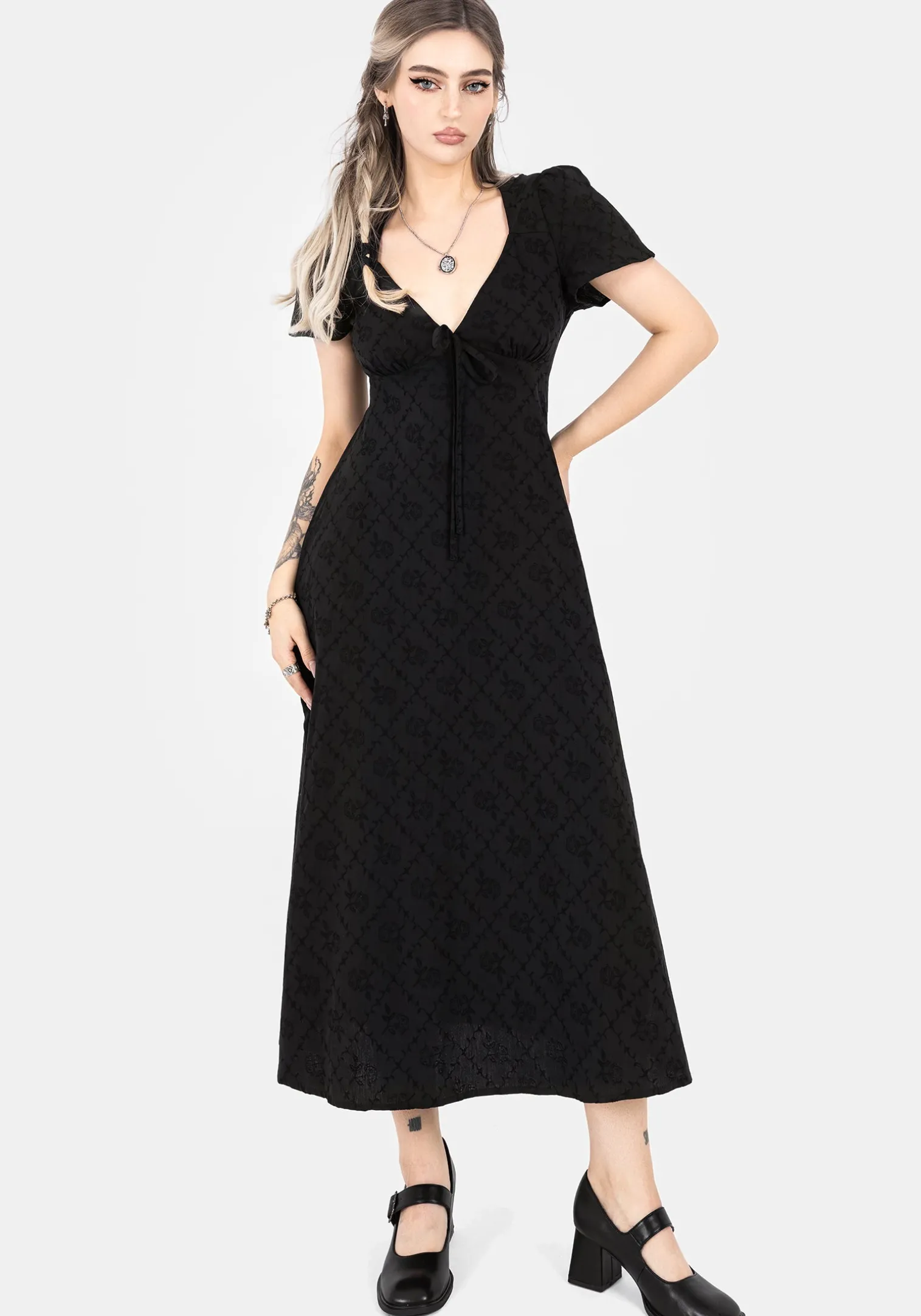 Polgara Floral Jacquard Midaxi Dress