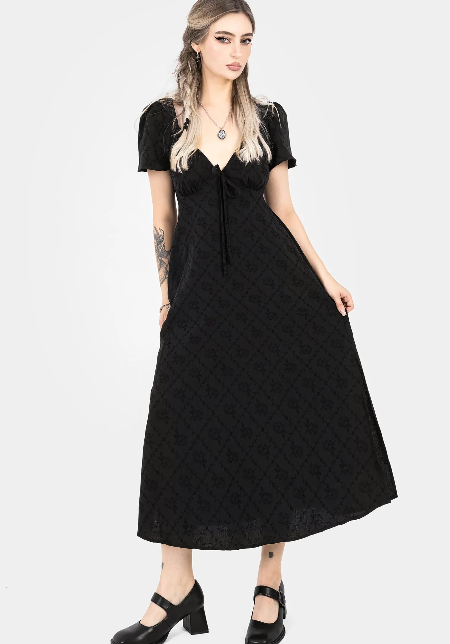 Polgara Floral Jacquard Midaxi Dress