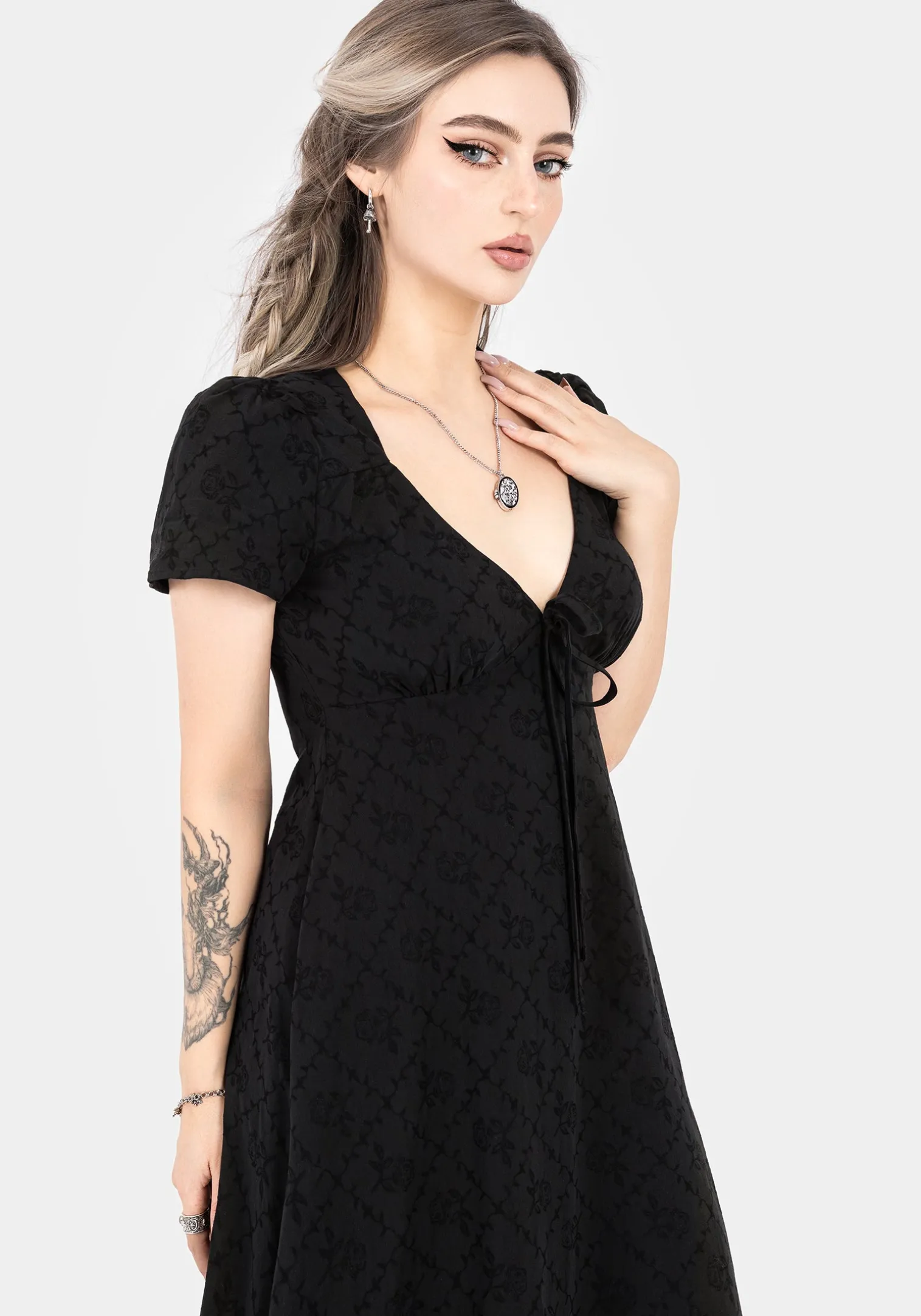 Polgara Floral Jacquard Midaxi Dress
