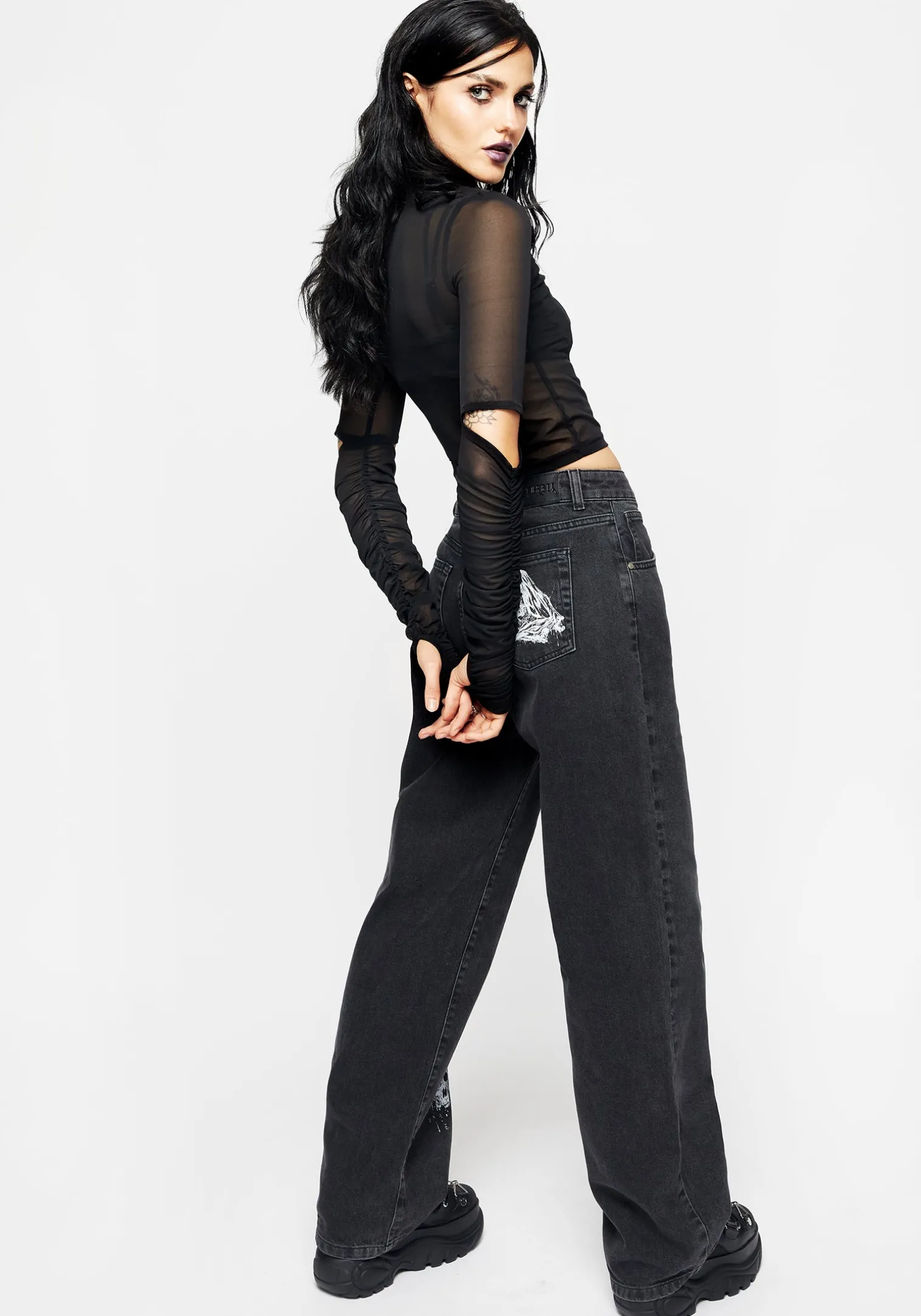 Reaper Wide Leg Washed Jeans