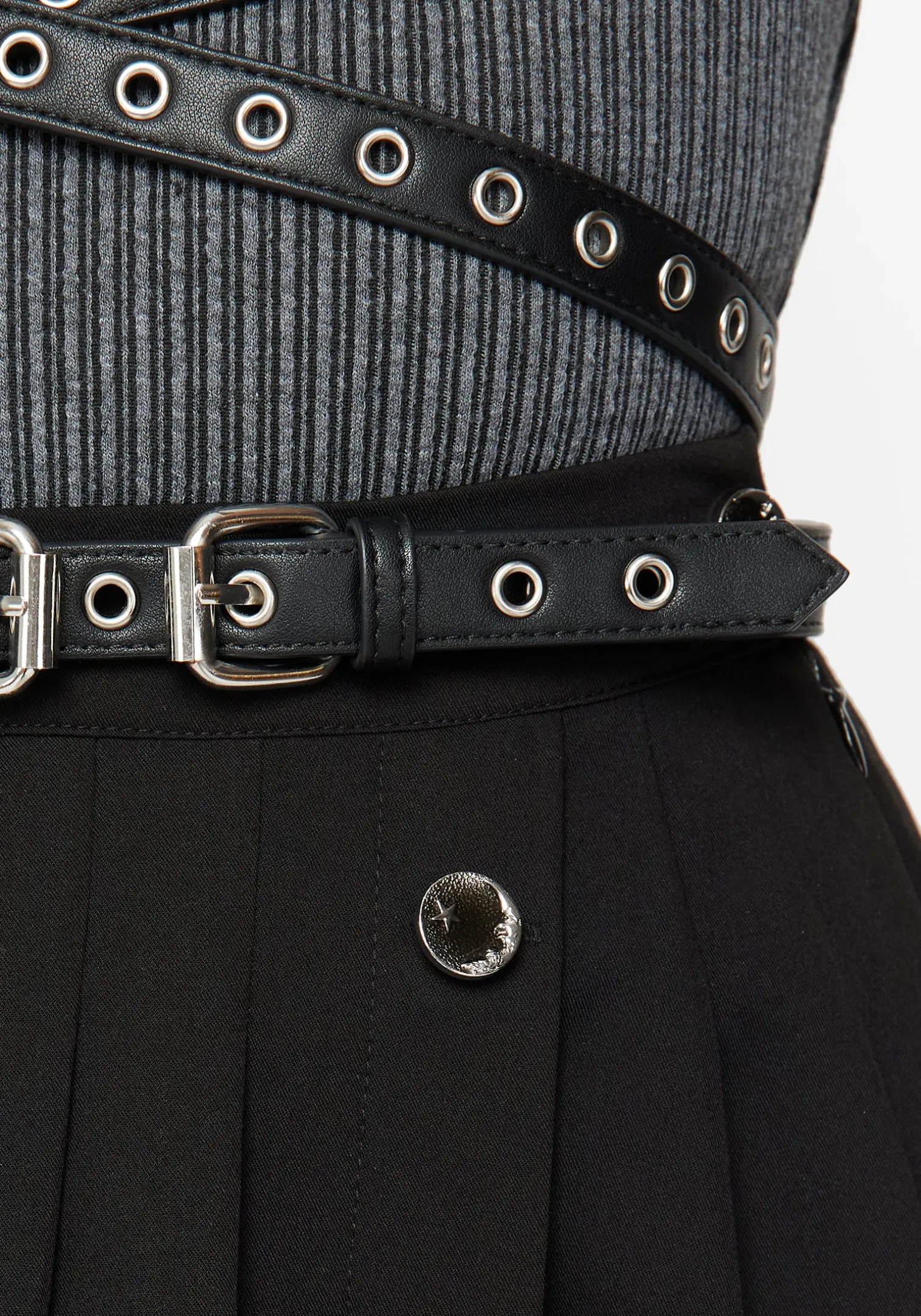 Rivet Eyelet Buckle Wrap Harness