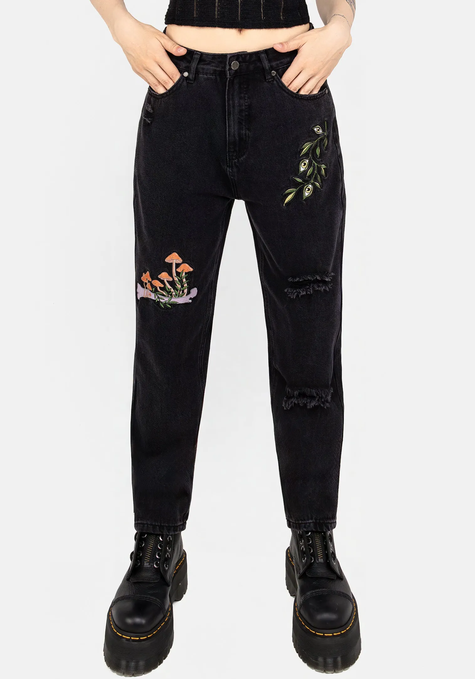 Swamplife Frog Embroidered Distressed Mom Jeans