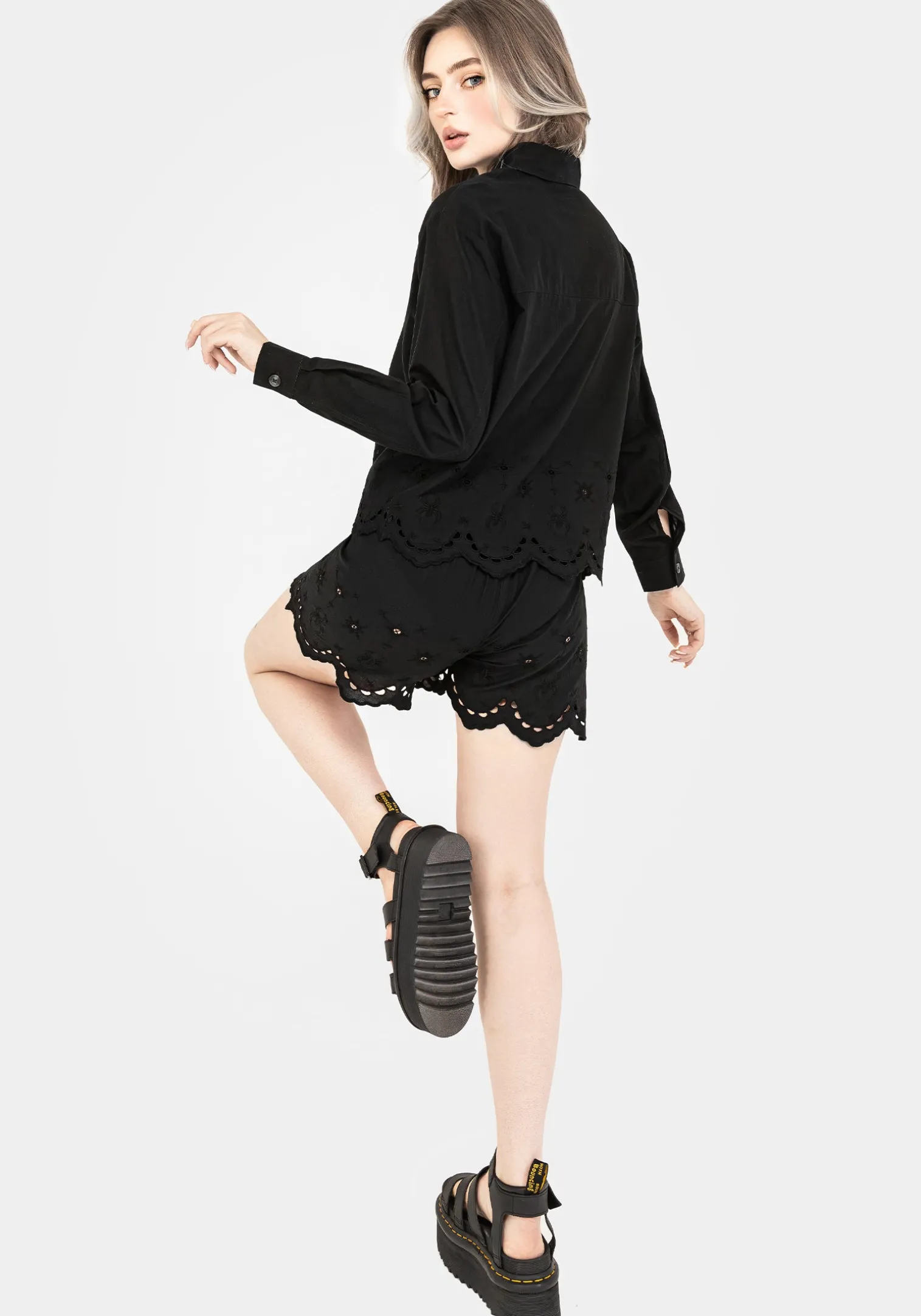 Synthweb Cotton Broderie Hem Shirt