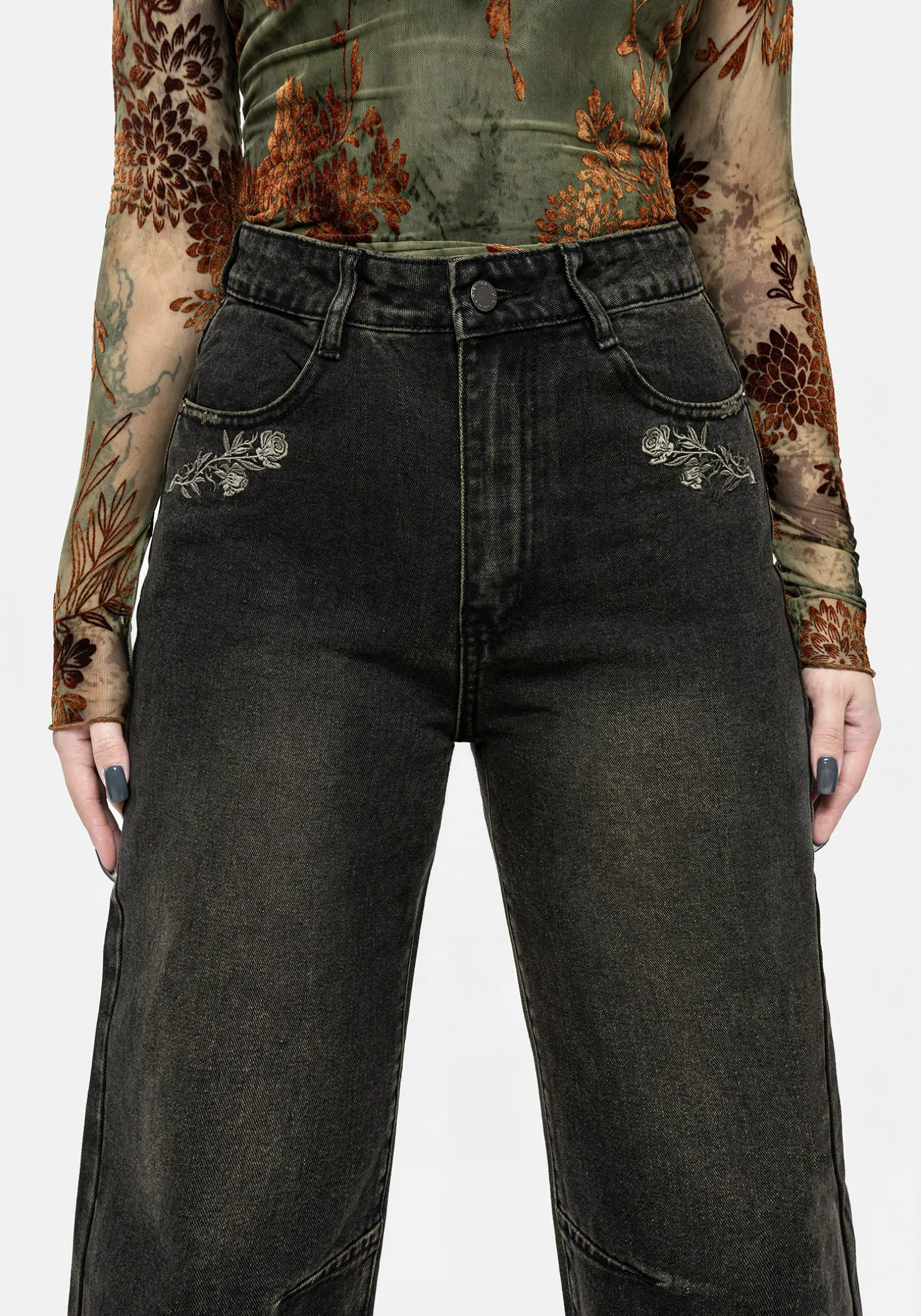 Veltha Floral Embroidered Denim Barrel Leg Jeans