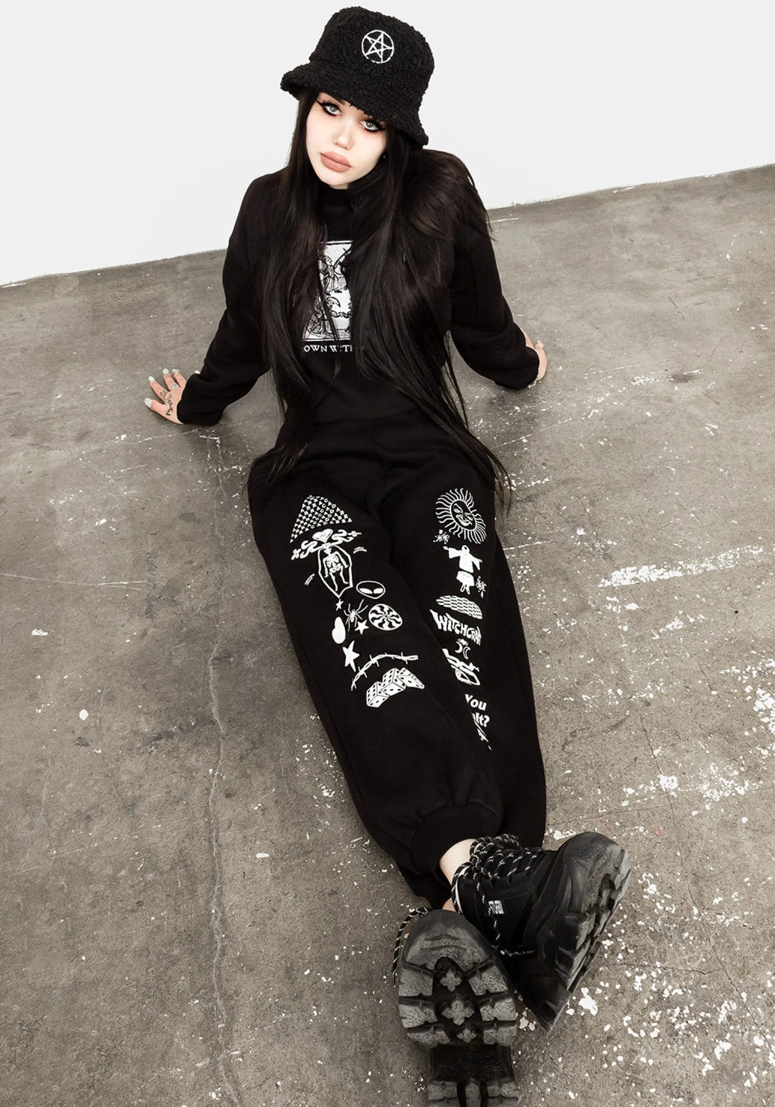 Witchtrip Sweatpants